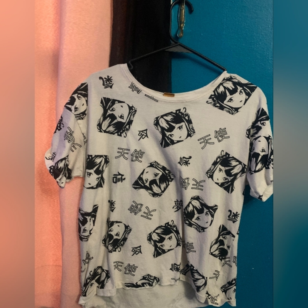 White & black japanese anime girl t-shirt for men and woman